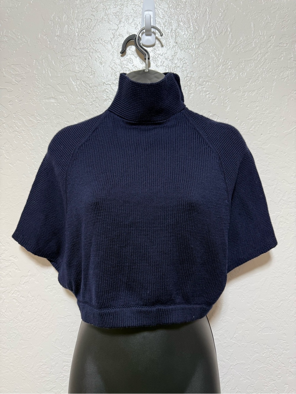 NFP wool sweatshirt open back navy blue convertible OS